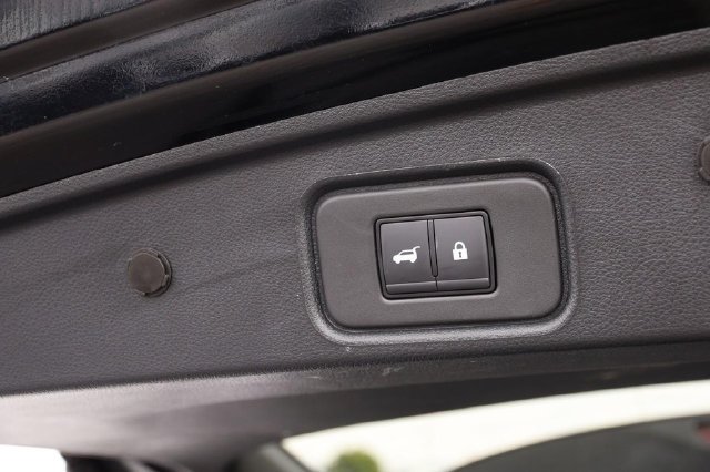 Certified 2026 Nissan Pathfinder SV AWD/4WD image 8
