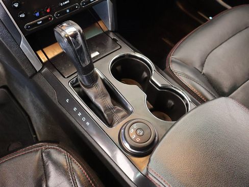 Used 2017 Ford Explorer Sport w/ Equipment Group 401A image 9