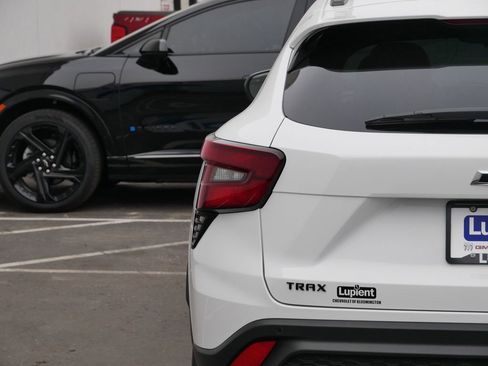 New 2026 Chevrolet Trax RS w/ Driver Confidence Package FWD image 6