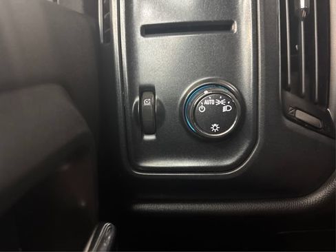 Used 2015 Chevrolet Silverado 2500 W/T AWD/4WD image 24