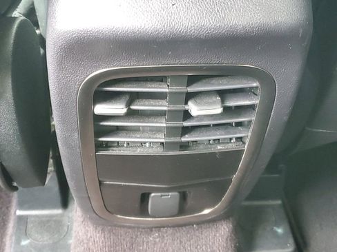 Used 2018 Lincoln MKC Premiere image 12