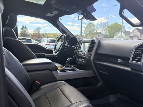 Used 2018 Ford F150 Raptor w/ Equipment Group 802A Luxury AWD/4WD image 24