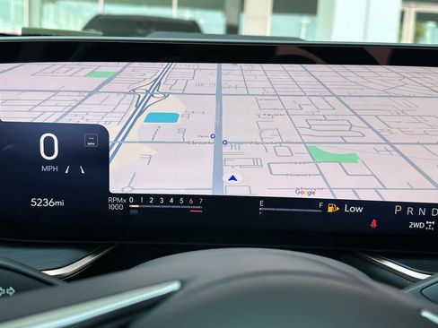 Used 2025 Buick Envision Sport Touring image 34