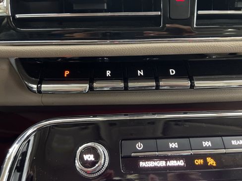 Used 2023 Lincoln Navigator Reserve image 15