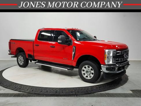 Used 2023 Ford F250 XLT AWD/4WD image 1