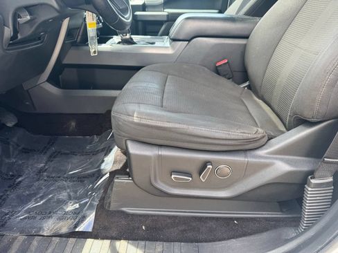 Used 2016 Ford F150 XLT w/ Equipment Group 302A Luxury AWD/4WD image 5