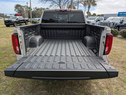 New 2026 GMC Sierra 1500 Denali w/ Technology Package AWD/4WD image 13