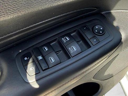 Used 2022 Dodge Durango R/T w/ Blacktop Package AWD/4WD image 21
