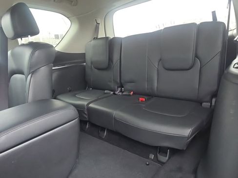 Used 2024 Nissan Armada SL w/ Captain's Chairs Package image 42