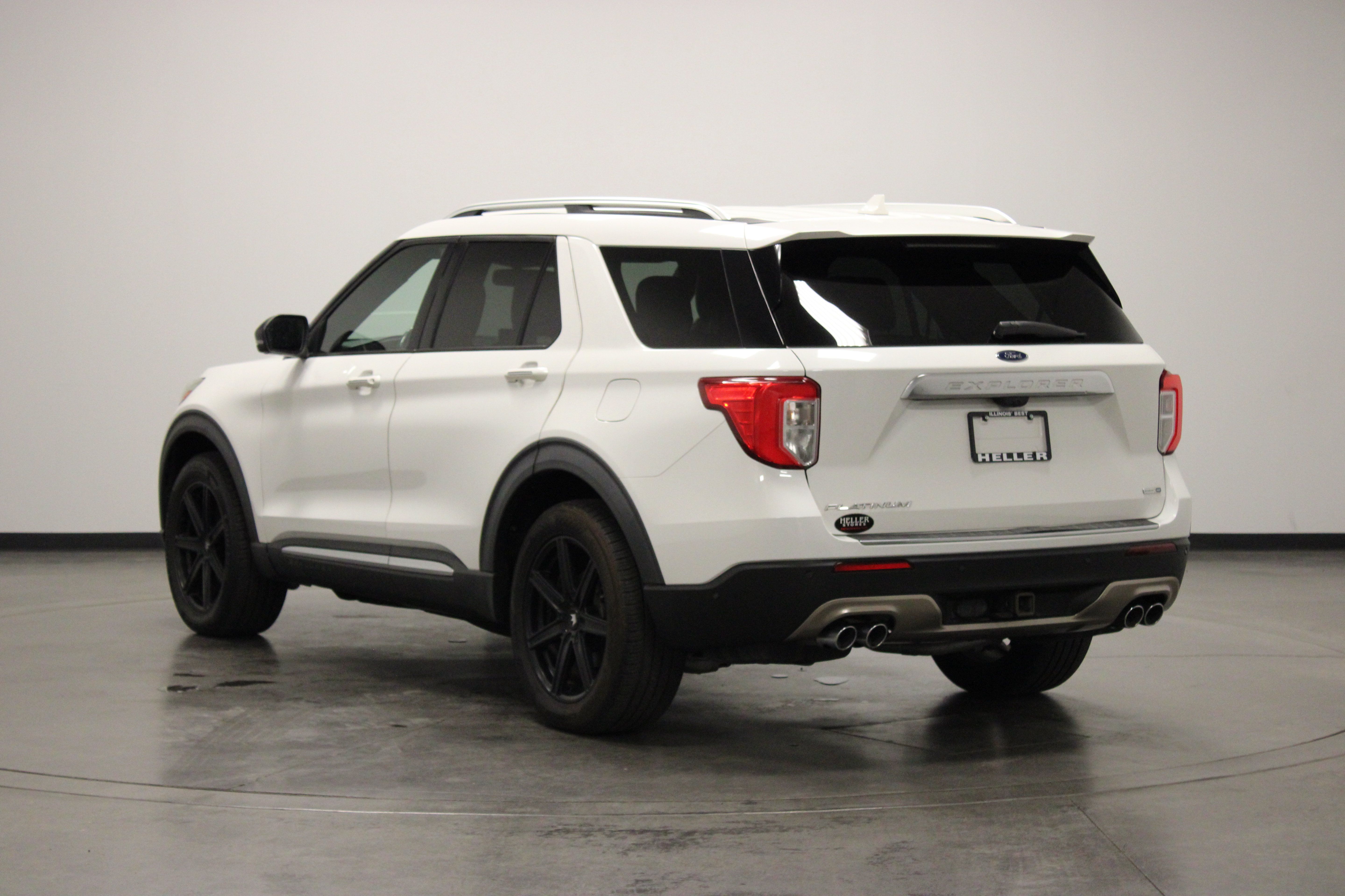 Used 2020 Ford Explorer Platinum w/ Premium Technology Package AWD/4WD image 6