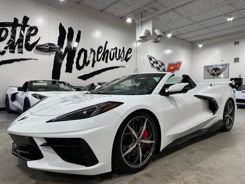 Used 2021 Chevrolet Corvette Stingray Preferred Conv w/ Z51 Performance Package RWD image 31