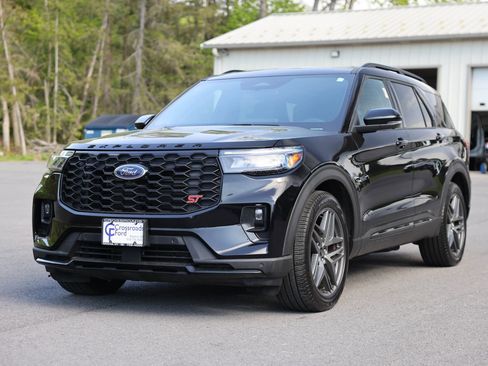 Used 2025 Ford Explorer ST w/ Sun And Sound Package AWD/4WD image 1