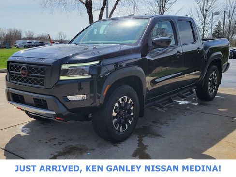 Used 2023 Nissan Frontier PRO-4X w/ Technology Package image 8