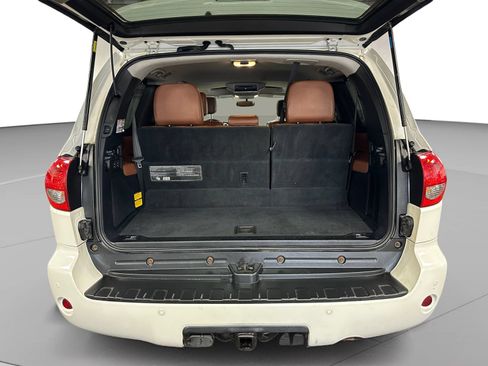 Used 2014 Toyota Sequoia Platinum AWD/4WD image 26