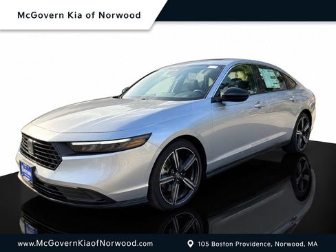 Used 2023 Honda Accord Sport image 1