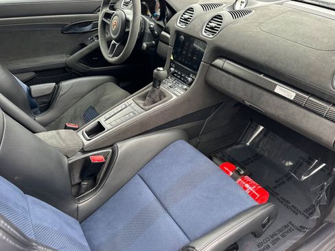 Used 2024 Porsche 718 Cayman GT4 RS image 14