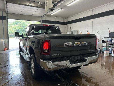 Certified 2025 RAM 2500 Big Horn AWD/4WD image 6