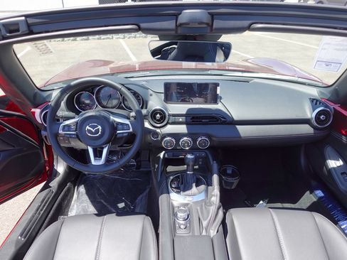 New 2026 MAZDA MX-5 Miata Grand Touring w/ Weather Package RWD image 22