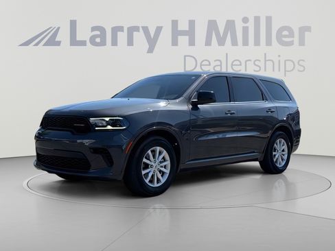 Certified 2025 Dodge Durango GT w/ Trailer Tow Group IV RWD image 2