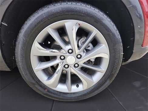 Used 2021 Buick Encore GX Essence w/ Experience Buick Package image 9