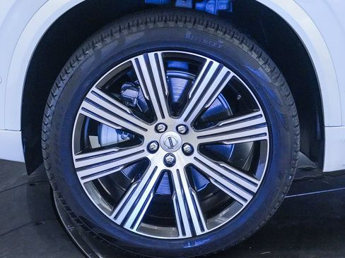 Certified 2024 Volvo XC90 T8 Plus w/ Protection Package Premier AWD/4WD image 10