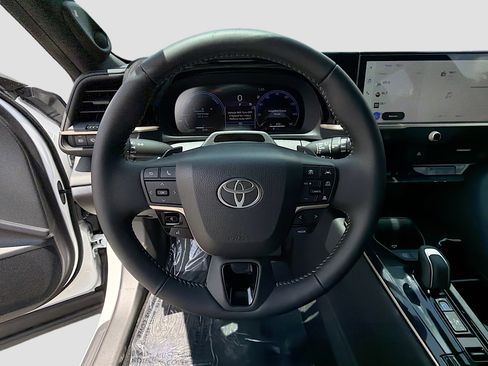 Used 2025 Toyota Crown Signia w/ Advanced Technology Package AWD/4WD image 38