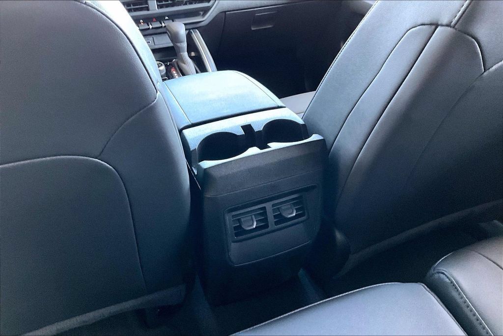 Used 2026 Chevrolet Colorado Trail Boss AWD/4WD image 13