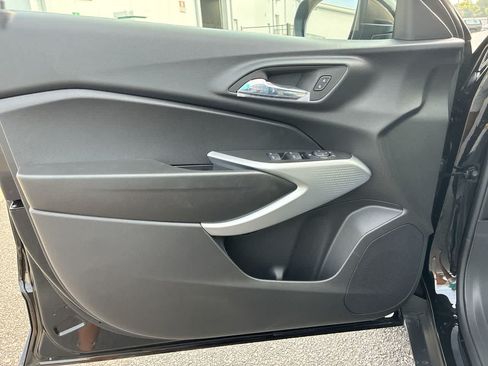 New 2026 Chevrolet Trax LS w/ LS Convenience Package FWD image 20
