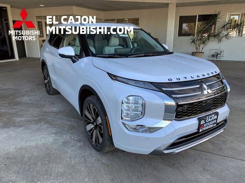 New 2026 Mitsubishi Outlander SEL image 1