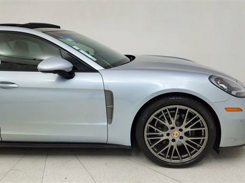 Used 2023 Porsche Panamera Platinum Edition image 7