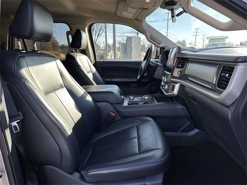 Used 2024 Ford Expedition Max XLT image 26