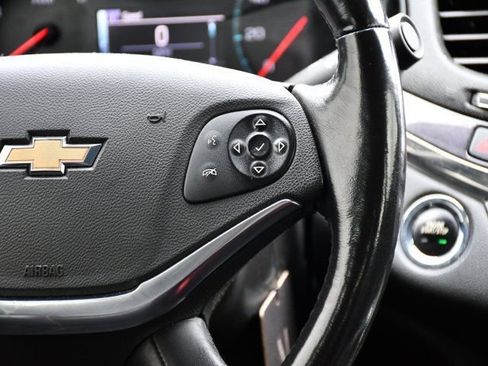 Used 2016 Chevrolet Impala LTZ w/ Enhanced Convenience Package image 30