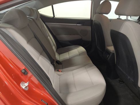 Used 2018 Hyundai Elantra SEL FWD image 19