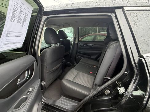 Used 2020 Nissan Rogue S AWD/4WD image 14