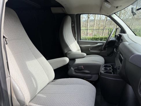 Used 2012 Chevrolet Express 1500 AWD w/ Cold Climate Package image 17