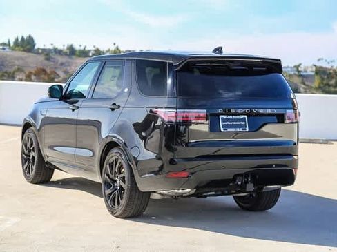 New 2025 Land Rover Discovery Dynamic SE image 6