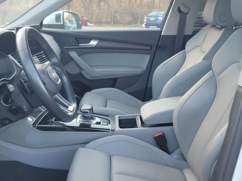 Used 2022 Audi Q5 2.0T Premium Plus w/ Premium Plus Package image 9