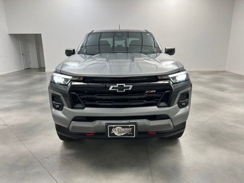 Used 2026 Chevrolet Colorado Z71 AWD/4WD image 2