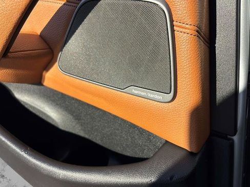 Used 2018 BMW 530i xDrive w/ Premium Package image 12