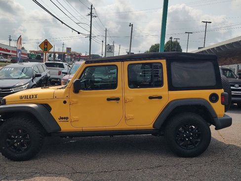 Used 2021 Jeep Wrangler Unlimited Sport AWD/4WD image 6