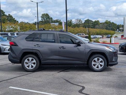 Certified 2019 Toyota RAV4 LE image 6