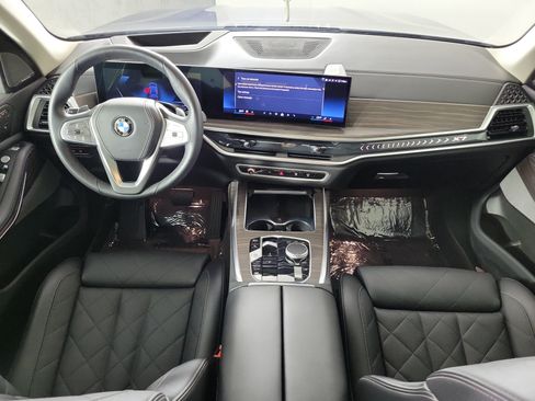 Certified 2025 BMW X7 xDrive40i AWD/4WD image 11