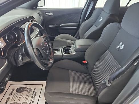 Used 2019 Dodge Charger Scat Pack w/ Navigation & Travel Group RWD image 38