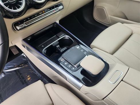 Certified 2023 Mercedes-Benz EQB 300 4MATIC image 28