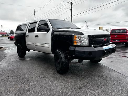 Used 2010 Chevrolet Silverado 1500 LT AWD/4WD image 5