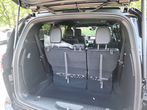 New 2026 Chrysler Pacifica Select image 30