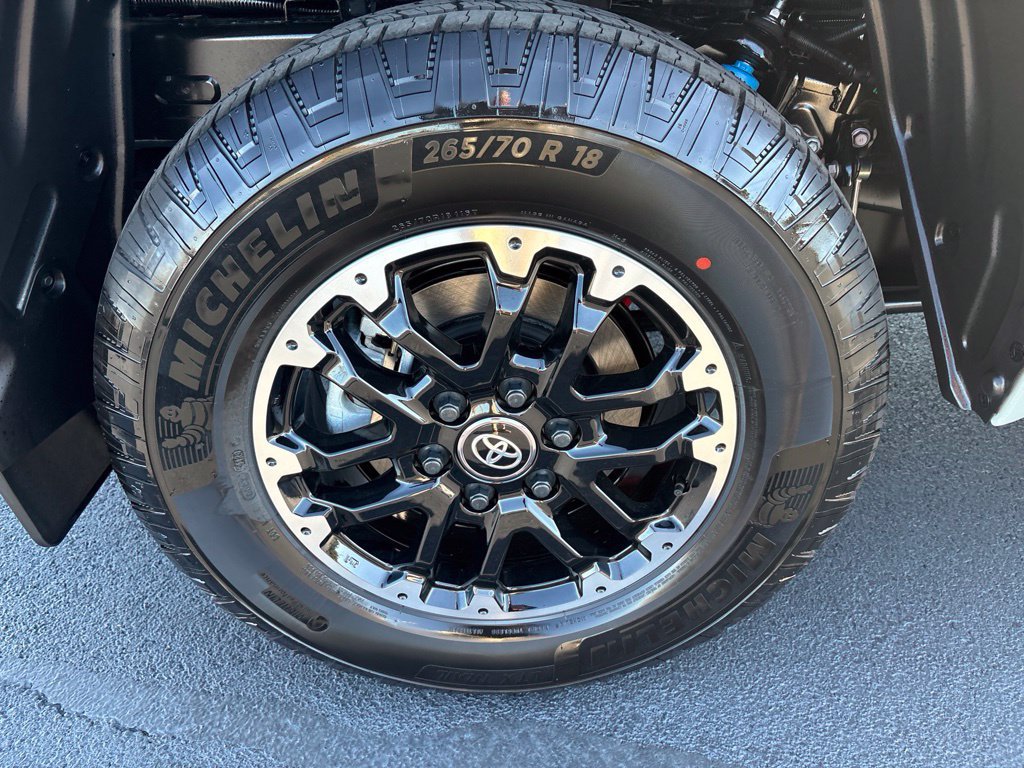 New 2026 Toyota Tundra SR5 w/ TRD Off-Road Premium Package AWD/4WD image 15