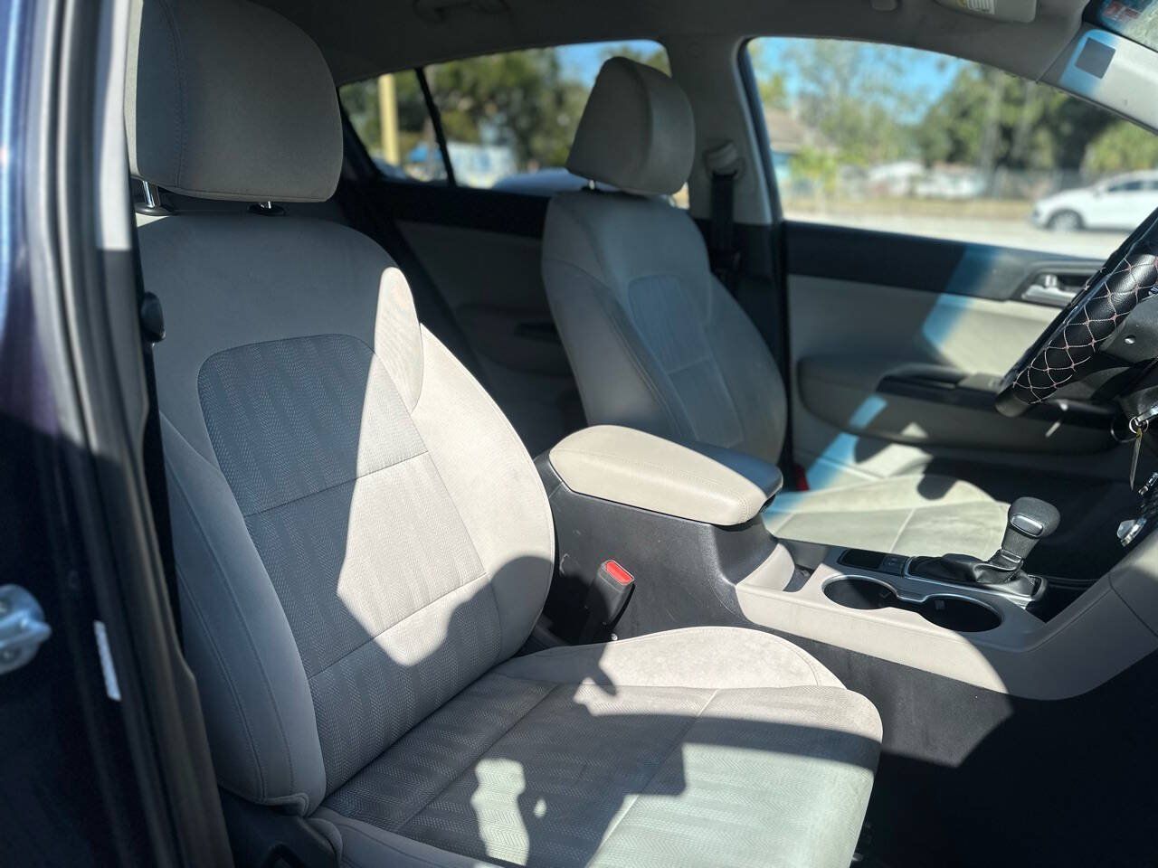 Used 2021 Kia Sportage LX FWD image 25