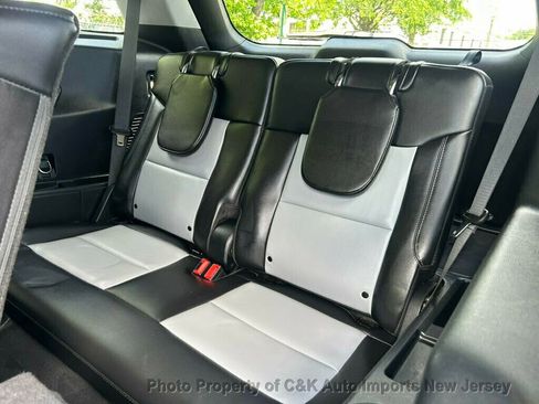 Used 2023 Ford Explorer XLT w/ Equipment Group 202A AWD/4WD image 36