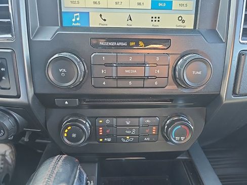 Used 2018 Ford F150 XLT w/ Equipment Group 302A Luxury AWD/4WD image 18